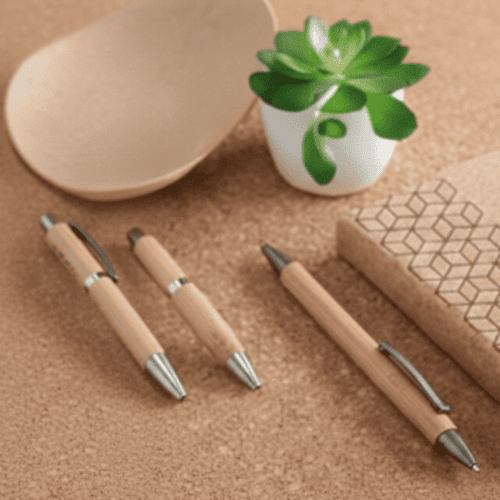 Caneta Esferográfica em bambu